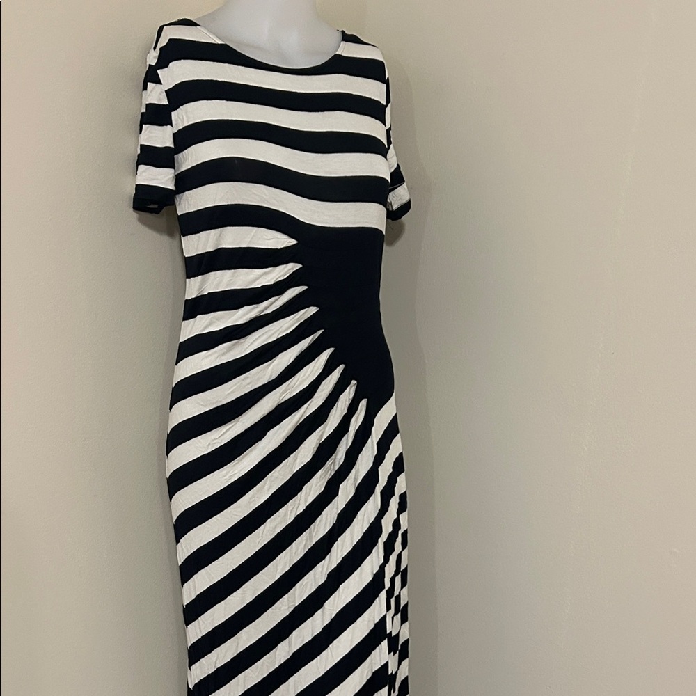 Chic Black and White Striped Maxi Dress - Picture 4 of 8